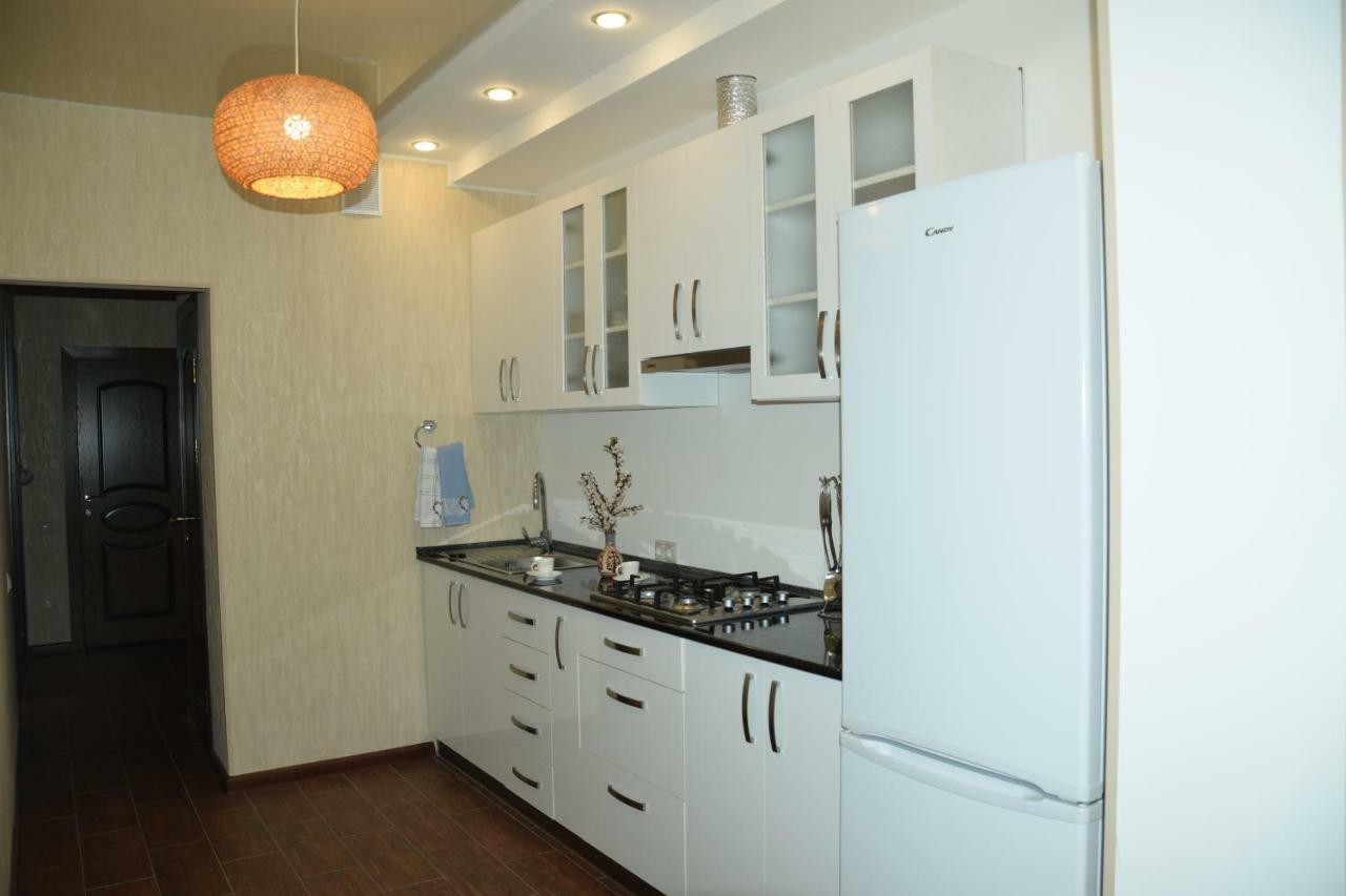 Massiv Apt Jerevan Buitenkant foto